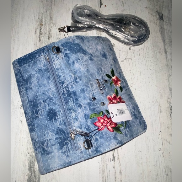 🆕 Guess Crossbody Purse/wallet Jean Embroidery Flowers #W1 - Picture 3 of 5